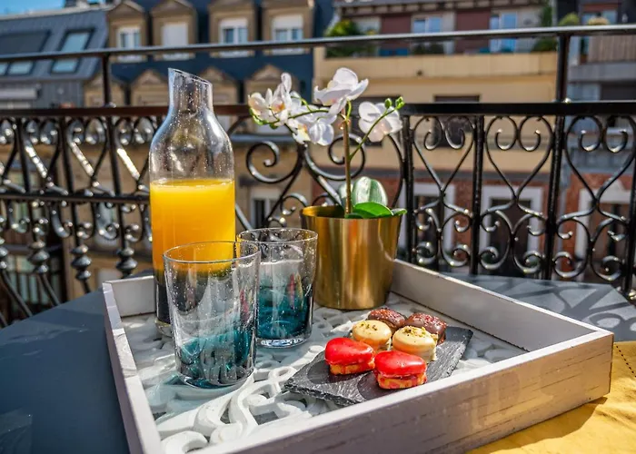 Patagonia Downtown & By Beauty